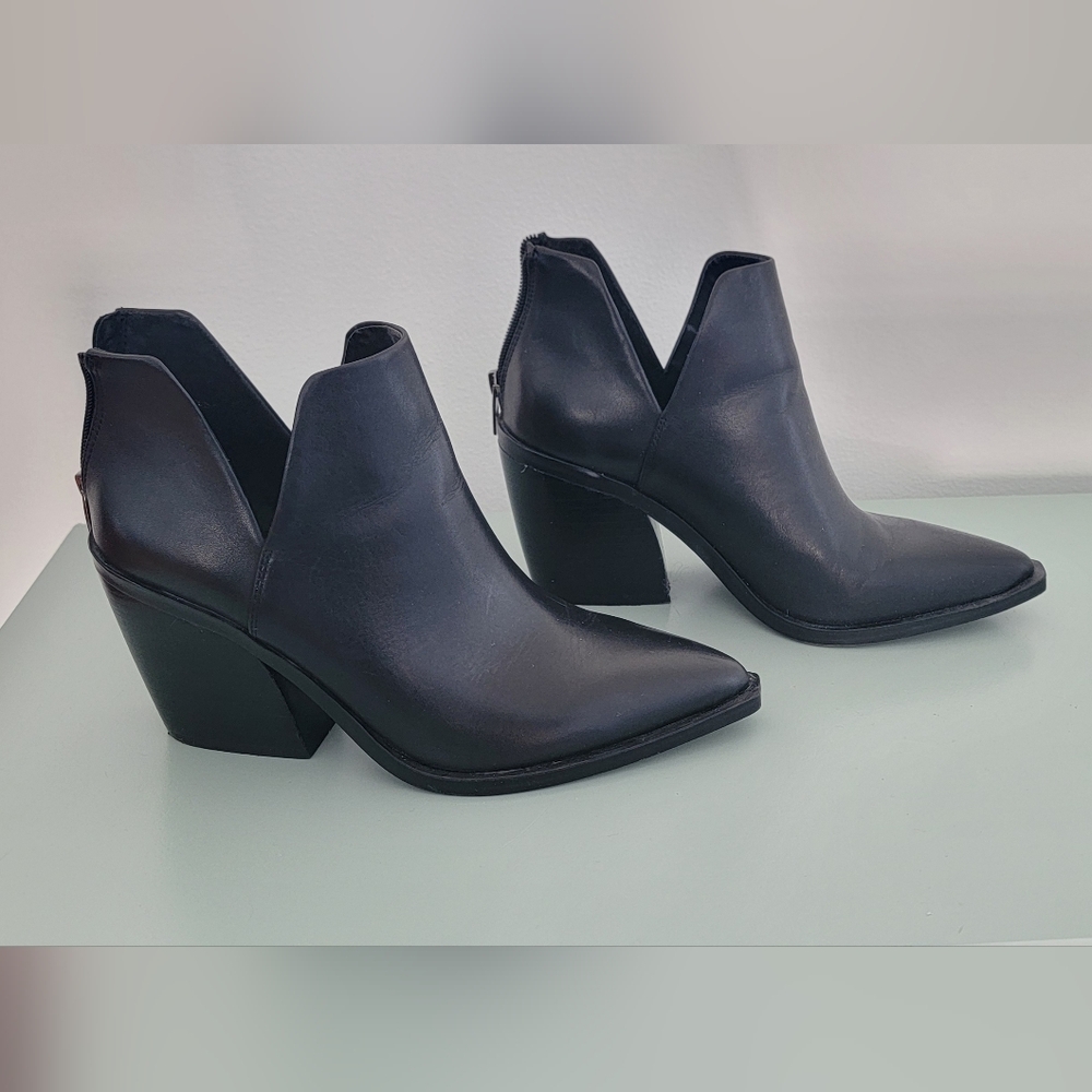 Vince Camuto - Top Leather Ankle Booties